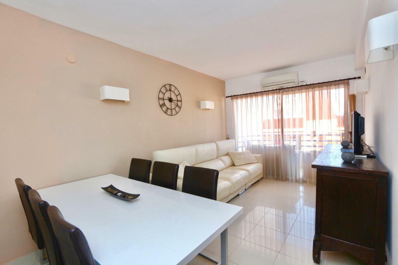 3- Bedroom Apartment In The Centre Of Calpe With Nice Living Room, 1 Bathroom. Kültér fotó