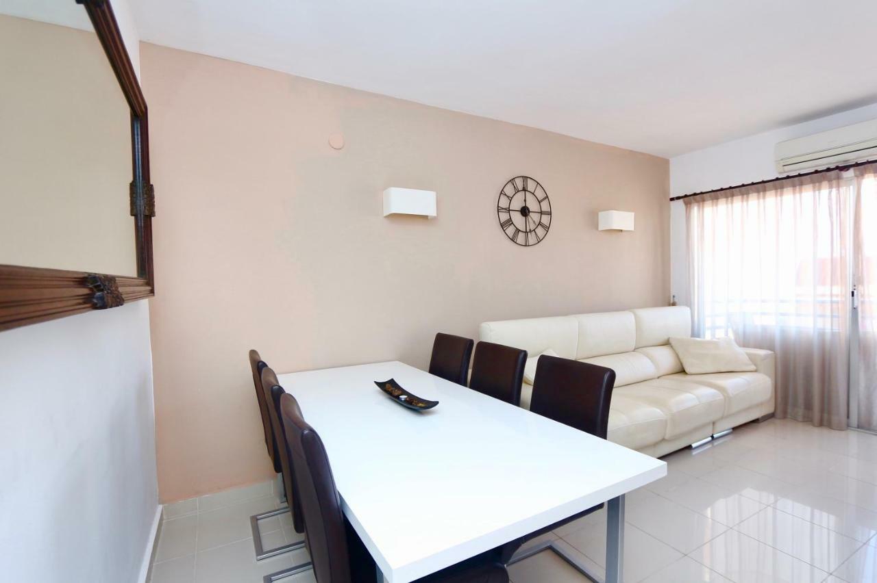3- Bedroom Apartment In The Centre Of Calpe With Nice Living Room, 1 Bathroom. Kültér fotó