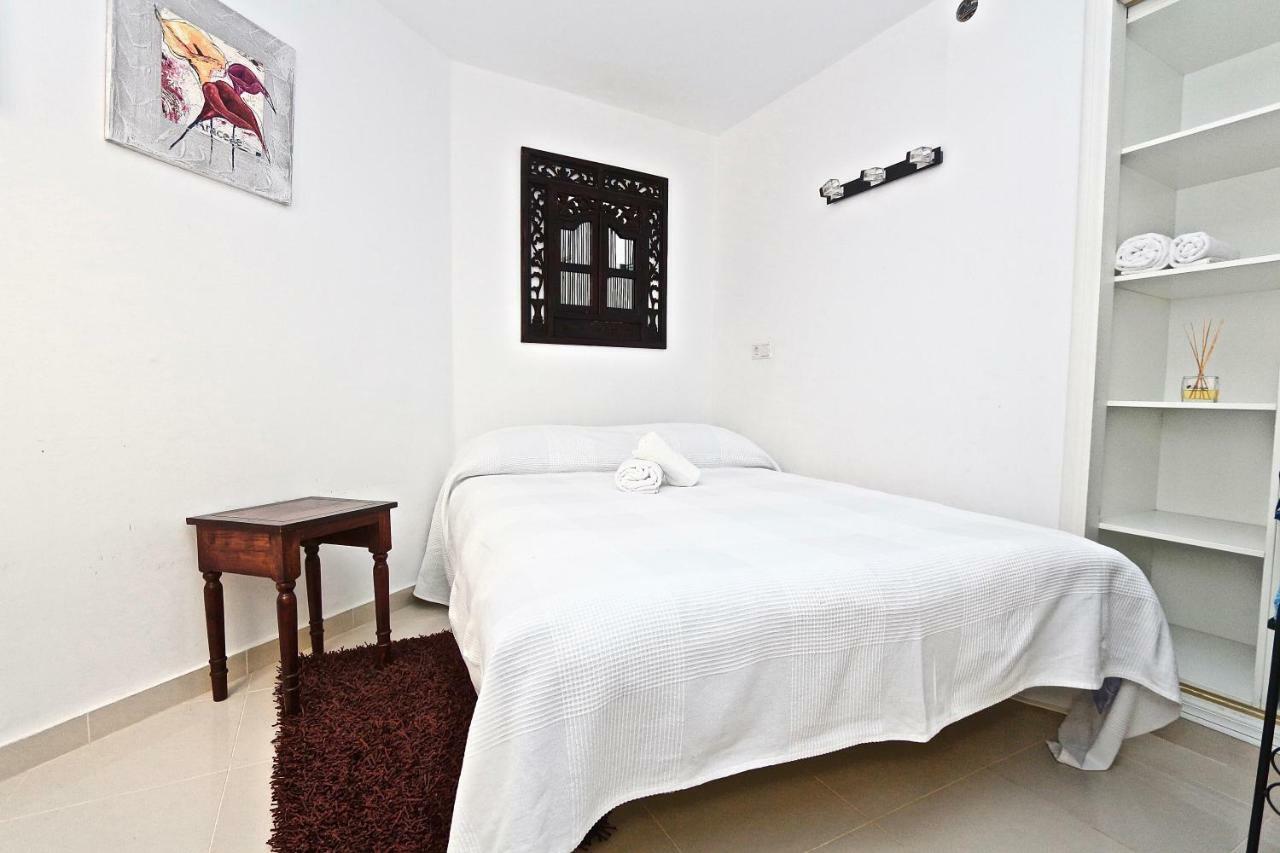 3- Bedroom Apartment In The Centre Of Calpe With Nice Living Room, 1 Bathroom. Kültér fotó